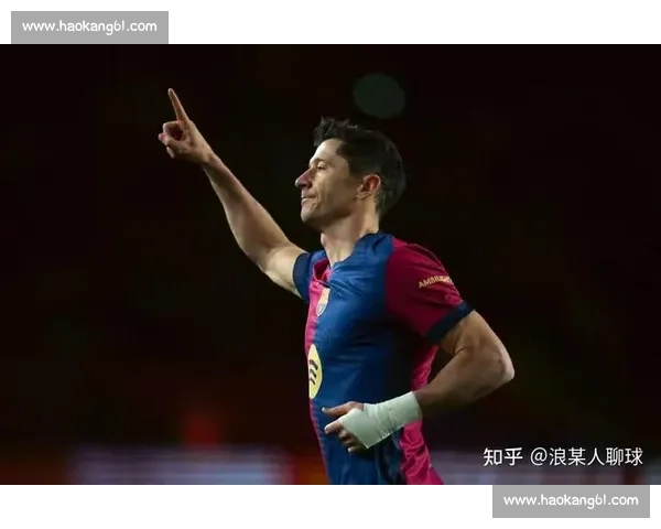 跟队:莱万重返合练 剑指埃尔切之战